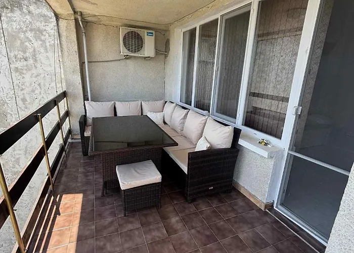 Къща за гости Polonia - Kemni 4*